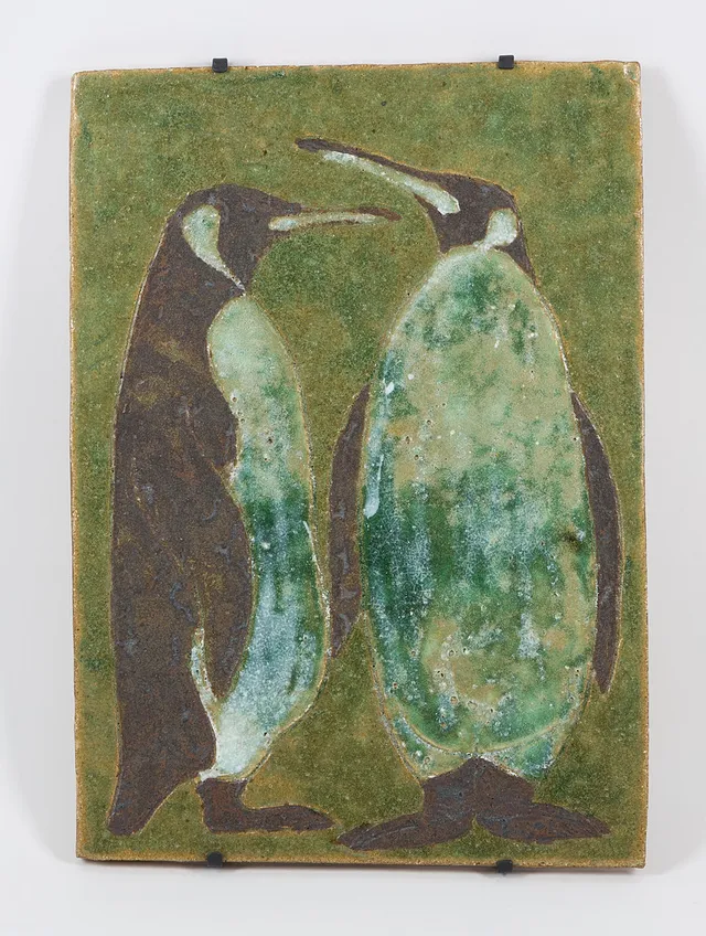 MICHAEL SCHILKIN. VÄGGRELIEF, pingviner, 1950-tal.