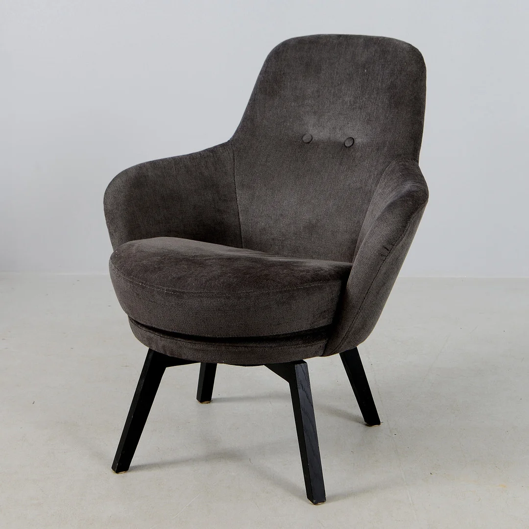 NIELS GAMMELGAARD. Snurrfåtölj, "Gaga", Conform. — Armchairs & Chairs — Formstad Auktioner