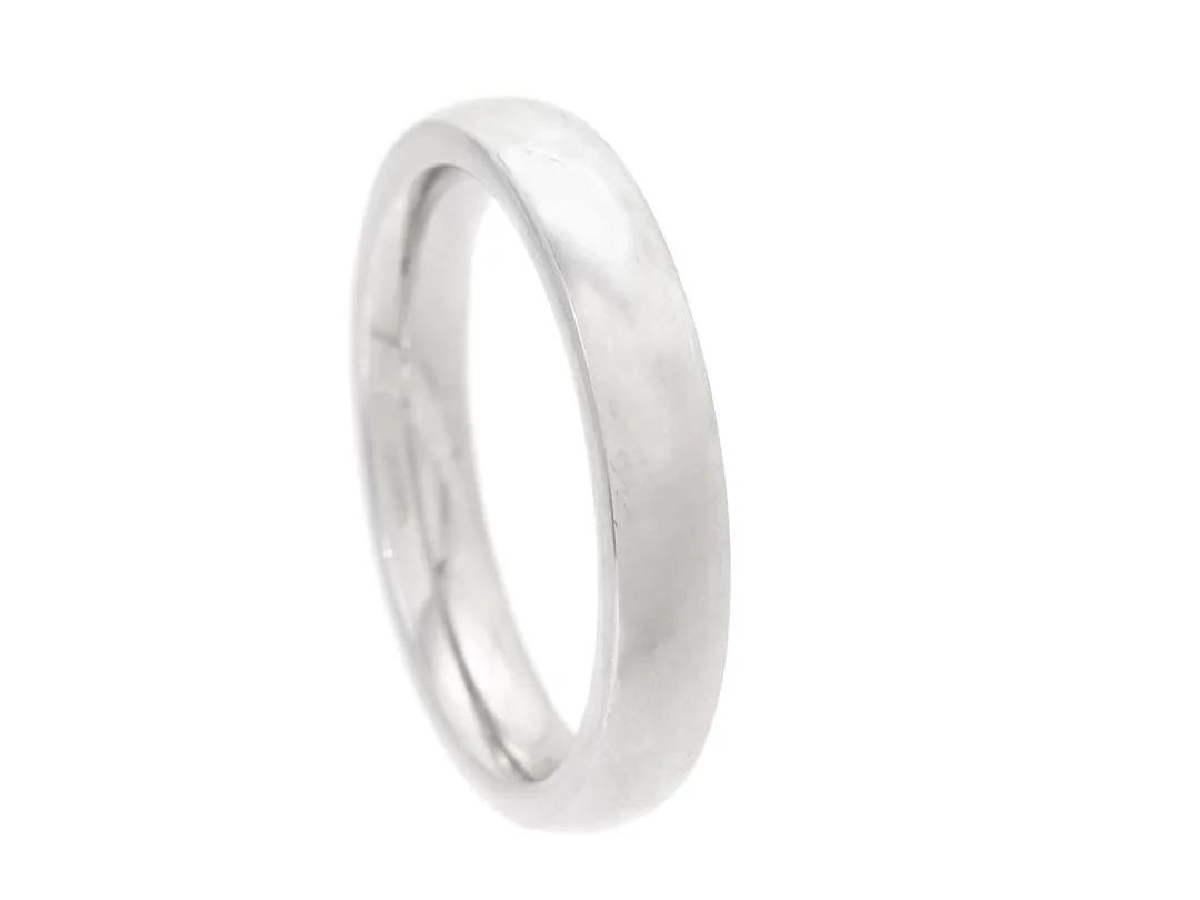 DAMIANI, ring, Noi2, 18K vitguld, stl 52 (ca 16,5 mm), vikt 5,5 g. — Smycken/Ring — Kaplans