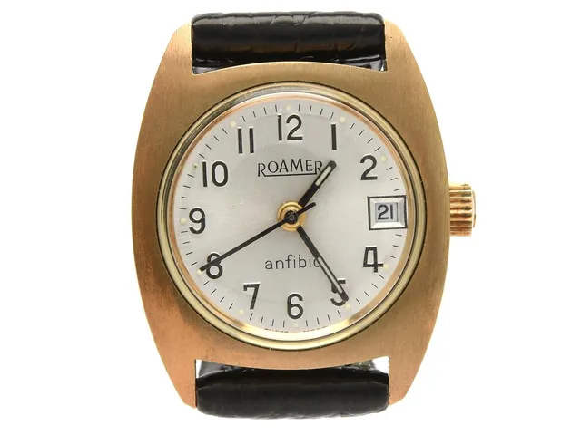 ROAMER, Anfibio, Boett nr. 488-1230.005, damur, 23 mm, doublé, manuell, plexiglas, datum, läderband, ca 1975.