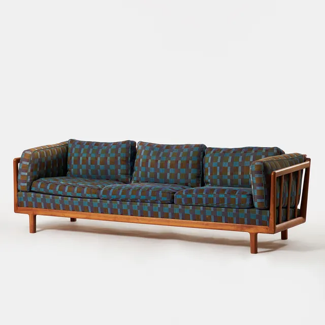 ÅKE NILSSON. "Roma", soffan, Dux, 1960 tal, valnöt, textil i färgställning blått, lila och grönt.