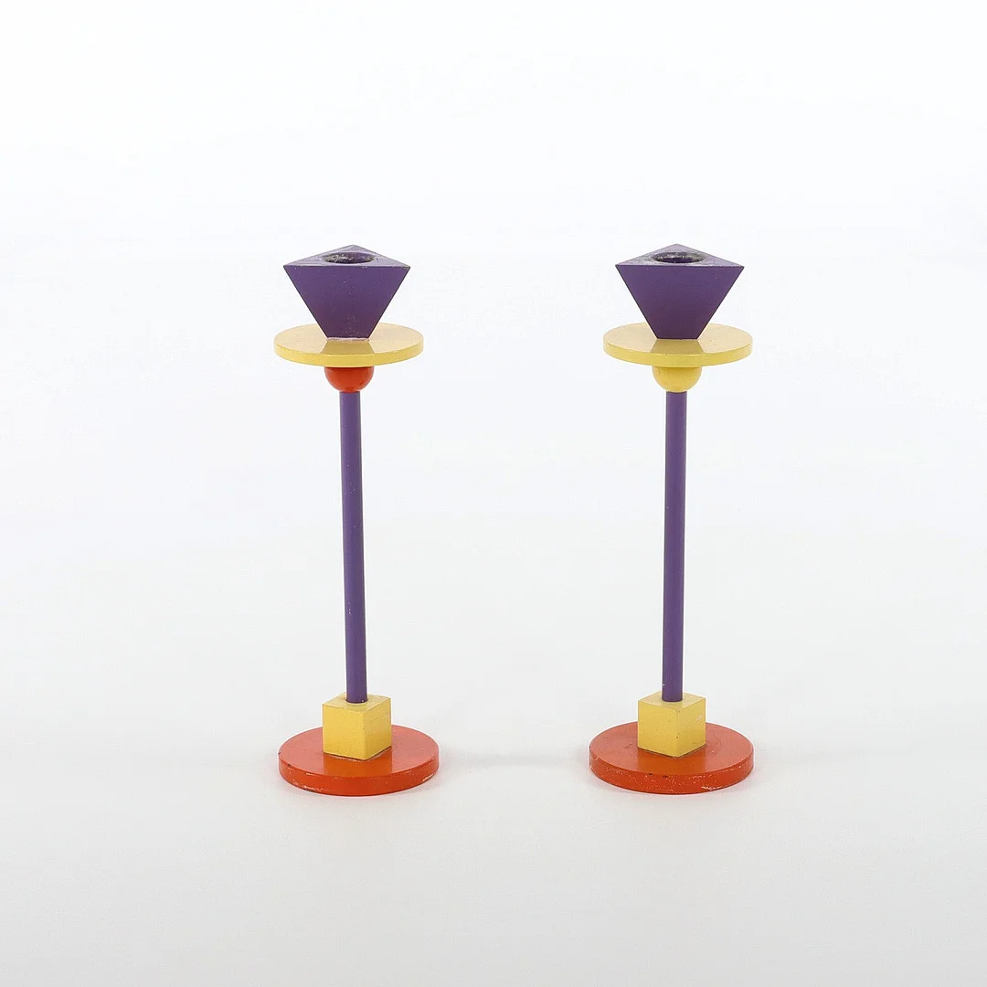 ANNA EFVERLUND. f 1950. Ljusstakar, 2 st, "Konfetti", IKEA 1980-tal. — Candlesticks — Auktionsverket Engelholm