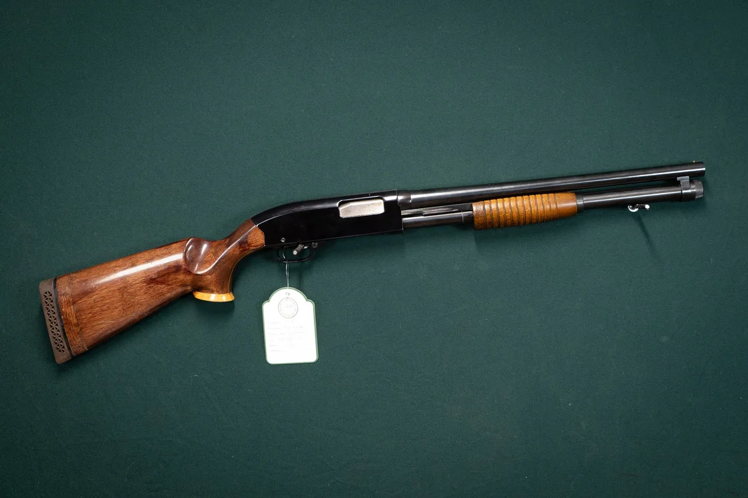 Winchester Defender kal. 12 #L2052717. — Shotguns — Mauritz Widforss
