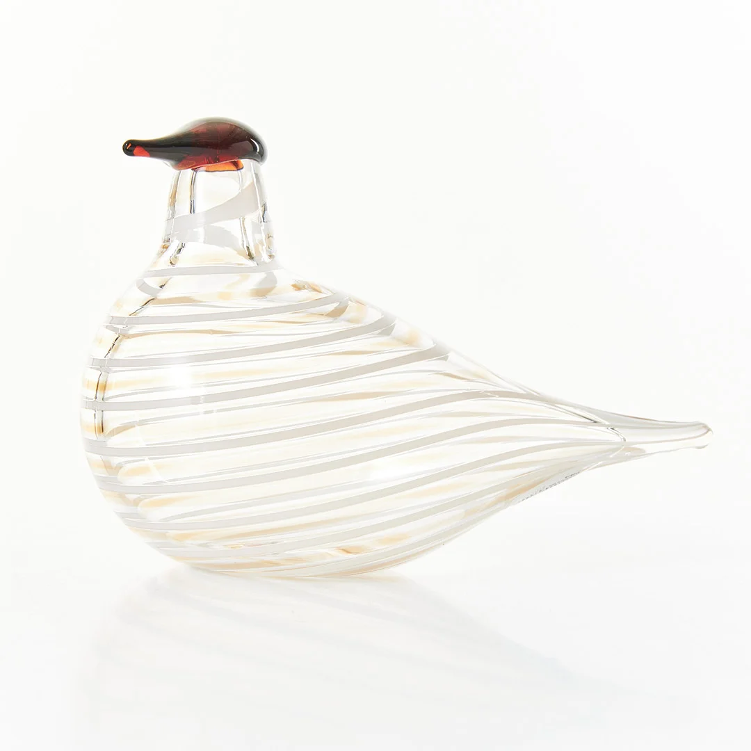 OIVA TOIKKA. Årsfågel 2022 "Huitti kupari", signerad O. Toikka Iittala 2022. — Art glass — Stockholms Auktionsverk Magasin 5