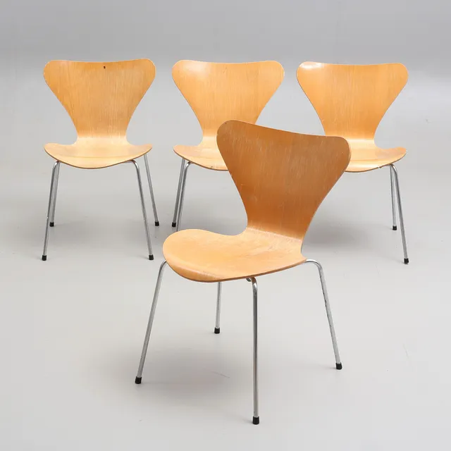 ARNE JACOBSEN. Stolar 4 st, "Sjuan", Fritz Hansen, Danmark, 1979.