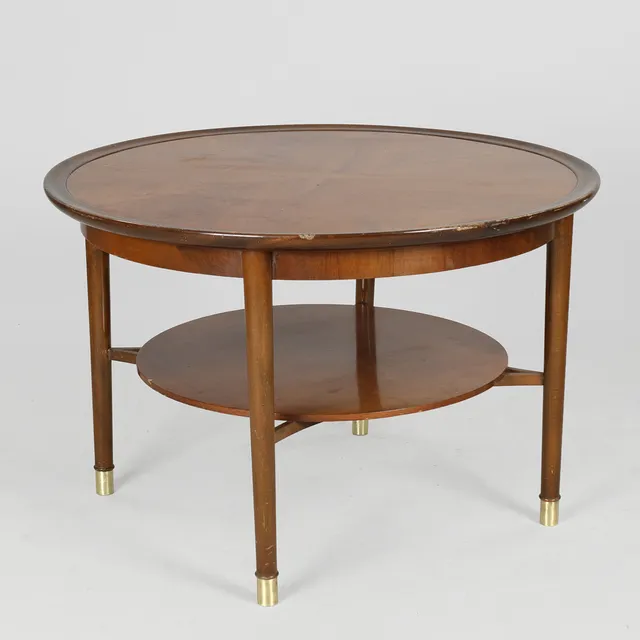 EDMUND JØRGENSEN. Cirkulært sofabord fineret med mahogni, understel af mahognibejdset bøg, 1950-60'erne.