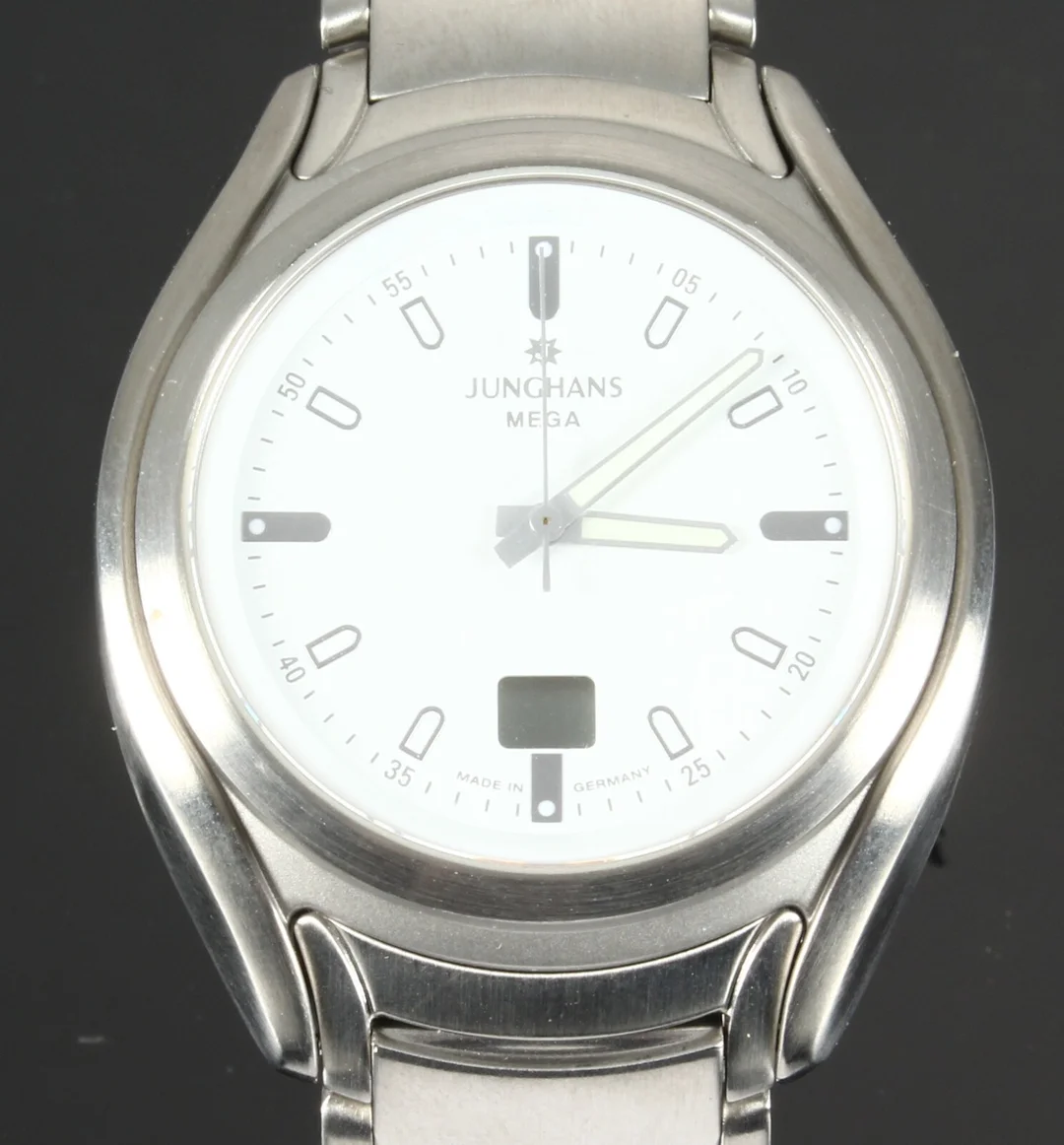 Junghans Mega, herrearmbåndsur, udstillingsmodel — Watches and clocks/Men’s watches — Lauritz