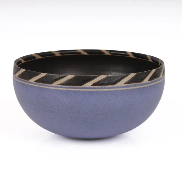 Vibeke Fischer. Glazed stoneware bowl (cd)