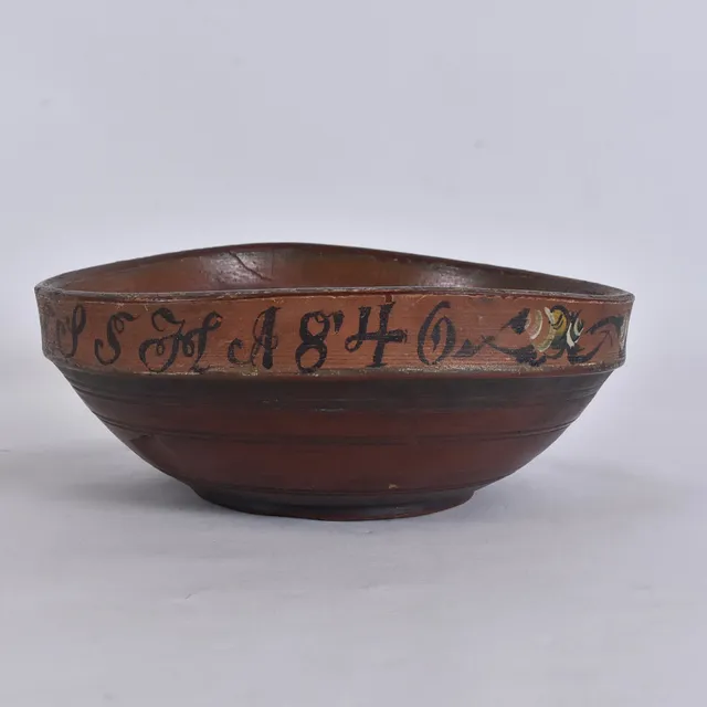 ÖLBOLLE, skuret och bemålat trä, Norge 1800-tal.