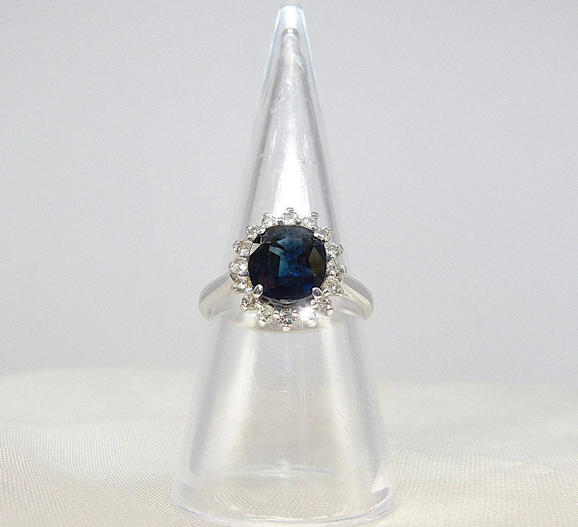 VINTAGE SAPPHIRE & DIAMOND RING. — Rings — Rumsey’s Auctioneers