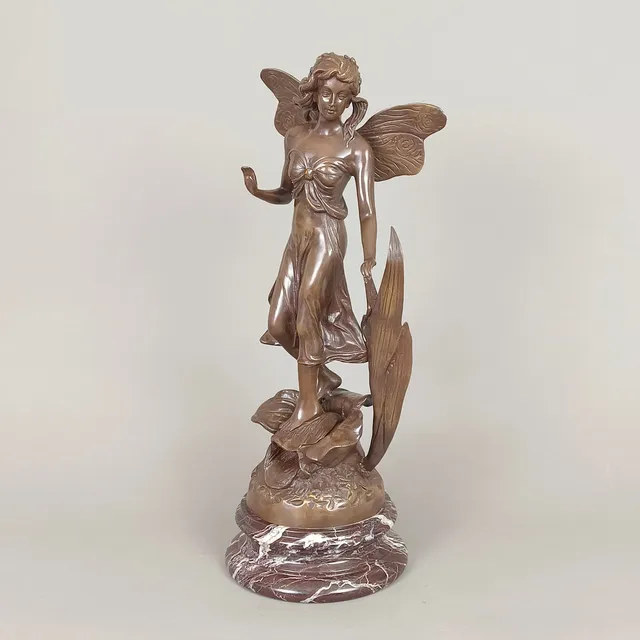 MOREAU, AUGUSTE. NACH. Fee zwischen Wasserpflanzen, braun patinierte Bronze.