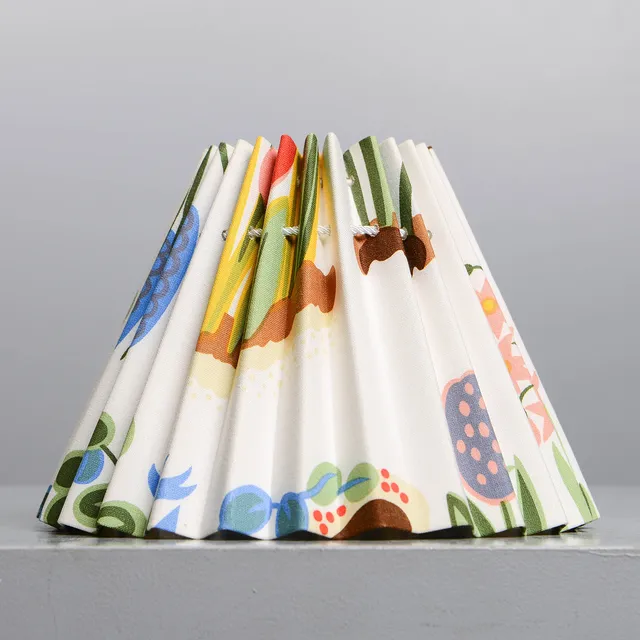 JOSEF FRANK. Lampskärm, "Primavera", Firma Svenskt Tenn.