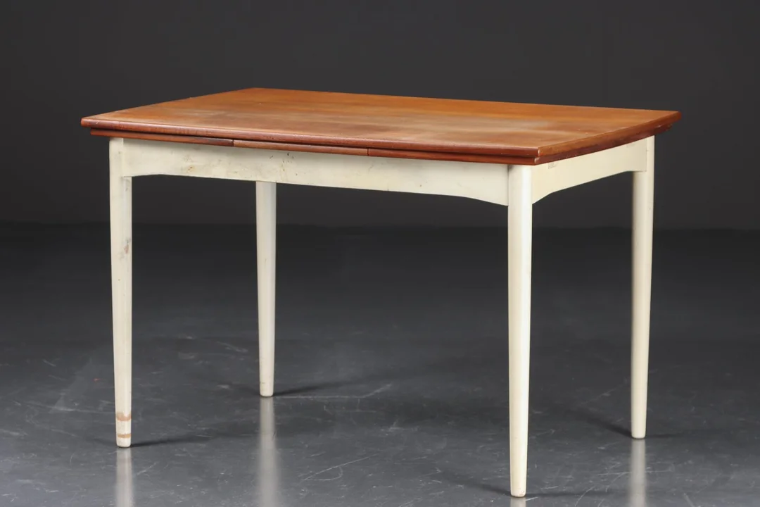 Spisebord af teak med hollandsk udtræk, 1960'erne — Furniture/Dining tables, dining room furniture — Lauritz