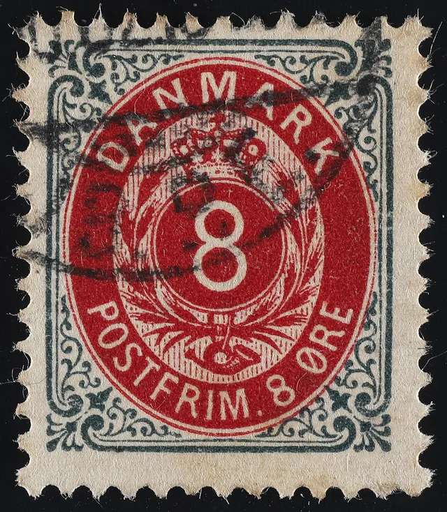 1902. 8 Øre, grey/red. 121st print. Watermark New Crown. Fine used stamp