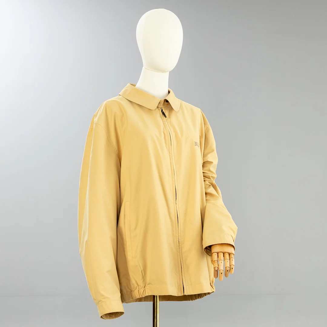 BURBERRY. Harrington-Jacke, London, Gr. 54. — Vintage & Designer Fashion — Stockholms Auktionsverk Hamburg