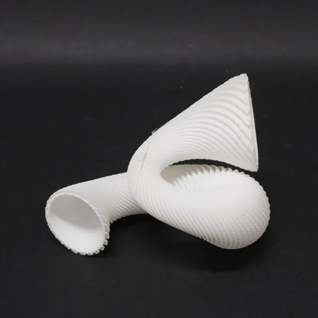 EVA HILD. SKULTUR, 3-D PRINT.