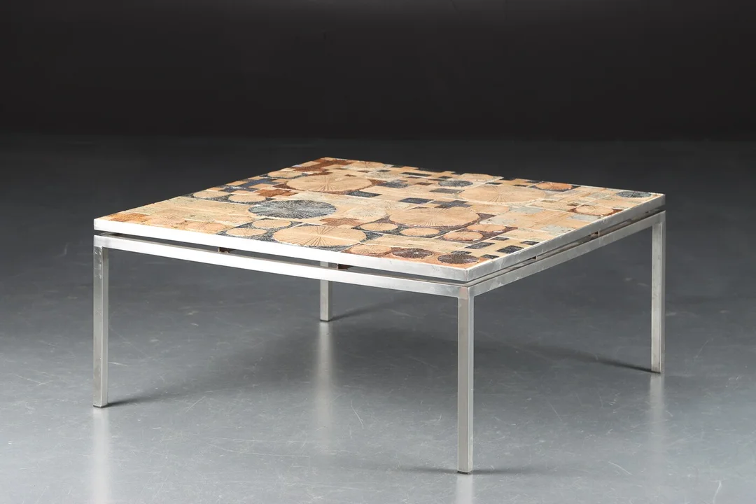 Tue Poulsen. Sofabord af stål, plade med keramik — Furniture/Coffee tables, occasional tables — Lauritz