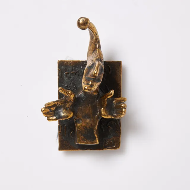 BROR MARKLUND. Väggskulptur, "Gycklaren", brons, monogramsignerad.
