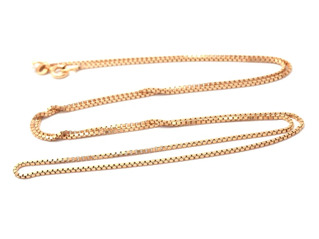 Kedja Venezia 18K 5,6g längd: 60,5cm bredd: 1mm — Smycken/Halskedja — Kaplans