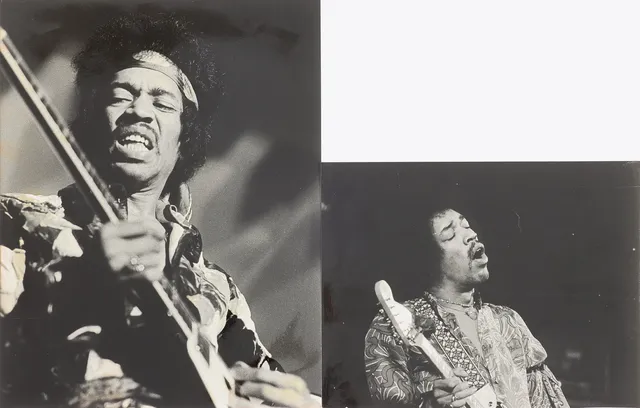 JIMI HENDRIX. 2 st, orginalfotografier, Konserthuset 1969 Stockholm, KB Hallen 1970.