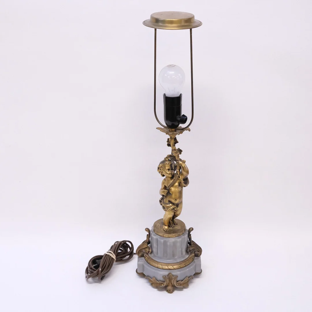 BORDSLAMPA, EMPIRSTIL, 1900-TAL. — Table Lamps — Björnssons Auktionskammare