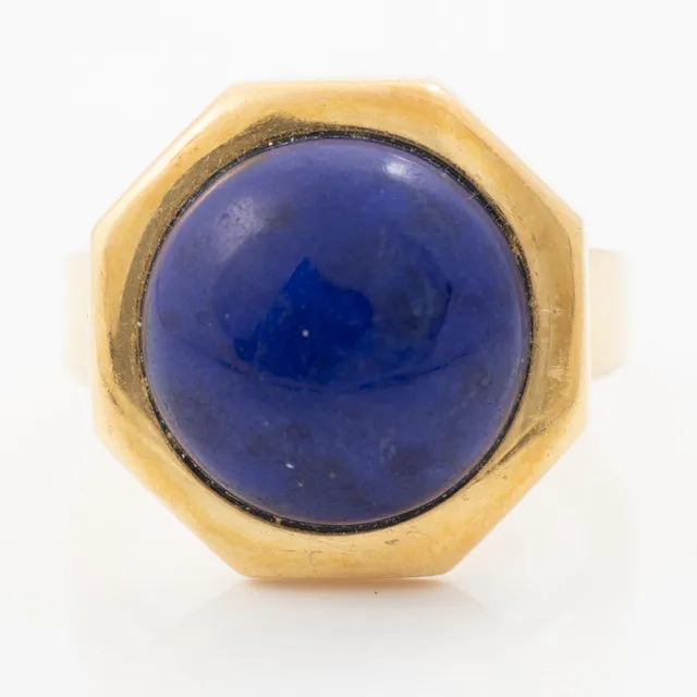Ring 18K guld med lapis lazuli.
