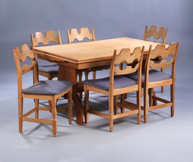 Henry Kjærnulf and others Six 'Razorblade' dining table chairs and solid oak dining table (7)