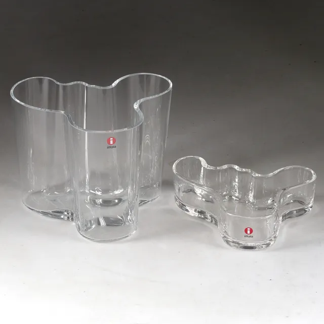 ALVAR AALTO. Vaser, 2 st, glas, "Savoy", Iittala, Finland.