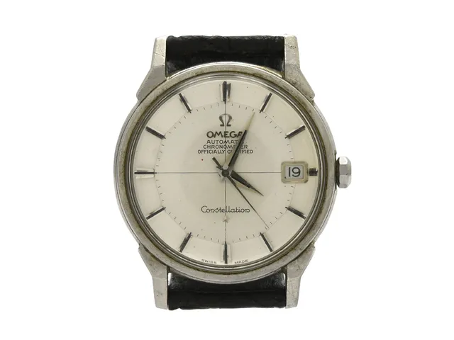 OMEGA, Constellation, Chronometer, s.k. "Pie-Pan", Cal 561, Serie nr. 23811360, Ref nr. ST 168.0005, Boett nr. 168.005, herrur, 34 mm, stål, automatisk, plexiglas, datum, skadad urtavla, defekt, läderband, originalspänne, ca 1966.