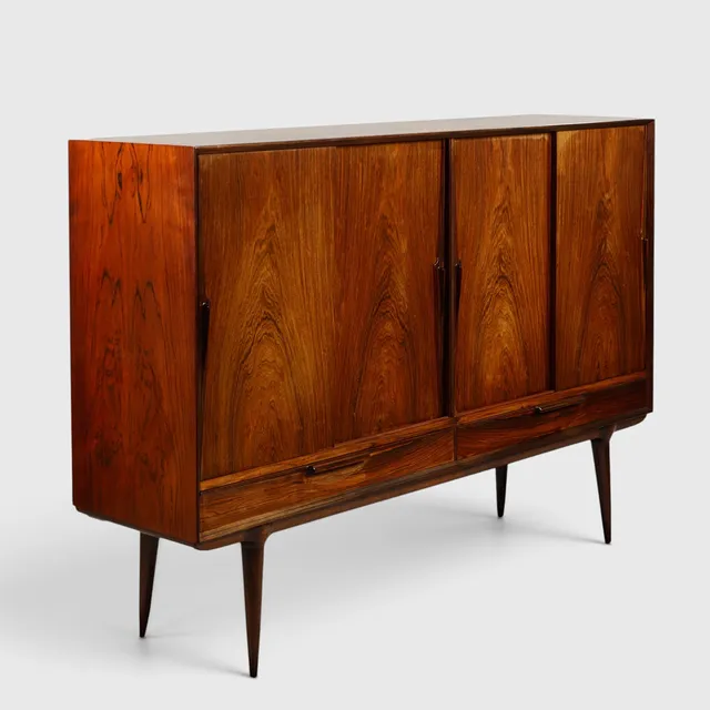 OMANN JUNIOR. Skænk i palisander, dansk design, anden halvdel af det 20. århundrede.