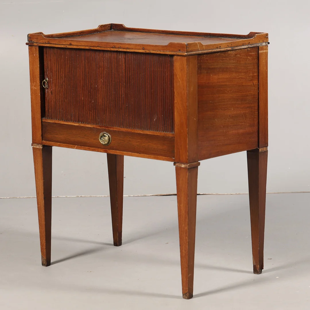 A GEORGE III MAHOGANY BEDSIDE CUPBOARD, CIRCA 1820. — Cupboards, Cabinets & Shelves — Bishop & Miller