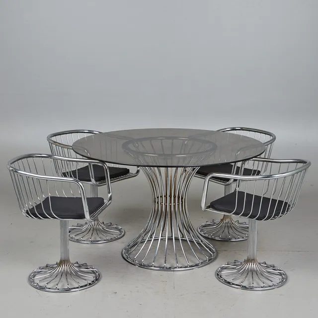 GASTONE RINALDI. Rima, Esstisch mit vier Stühlen, Stahl, verchromt, Rauchglas, 1970er, Italien (5).