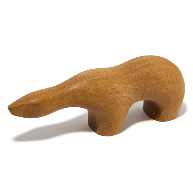 Tjomsland, Arne — Figur