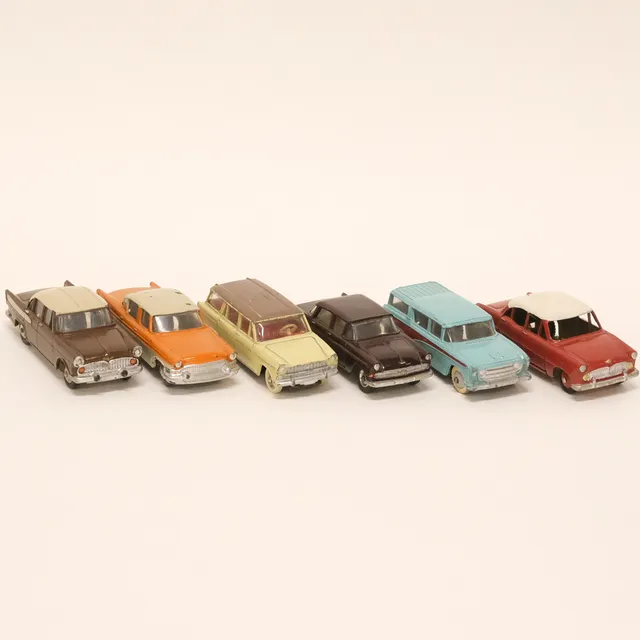 DINKY TOYS. SEX MODELLBILAR. MECCANO, FRANKRIKE/ENGLAND.