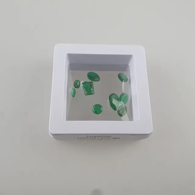 - Mixed facet, Transparent Emerald Lot. 10 Pieces.