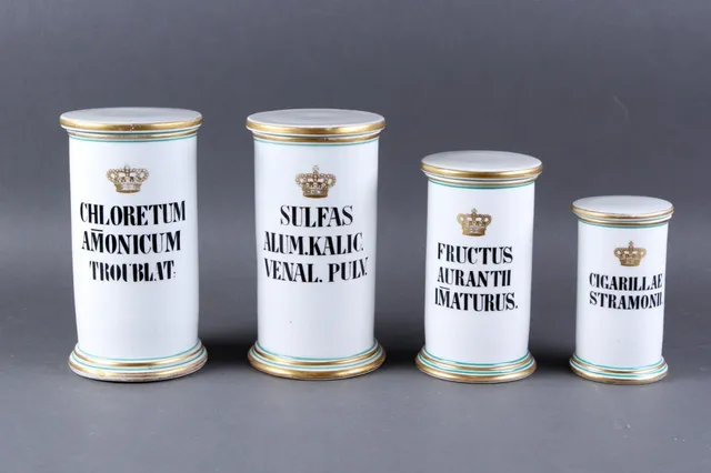 Royal Copenhagen mm. Samling apotekerkrukker (4)