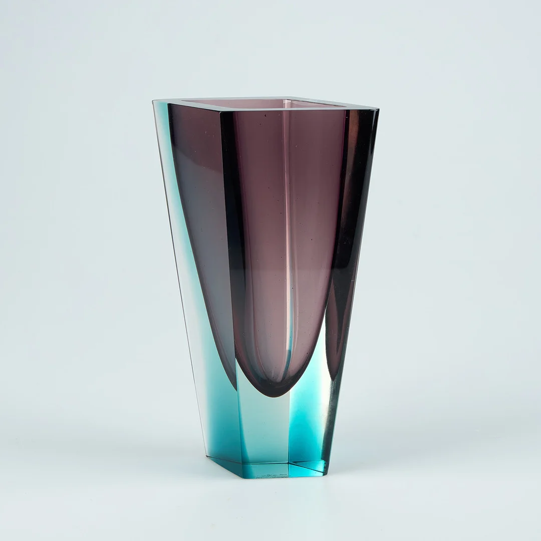 KAJ FRANCK. VAS, "Prisma", signerad K. Franck Nuutajärvi Notsjö -56. — Art glass — Stockholms Auktionsverk Helsinki