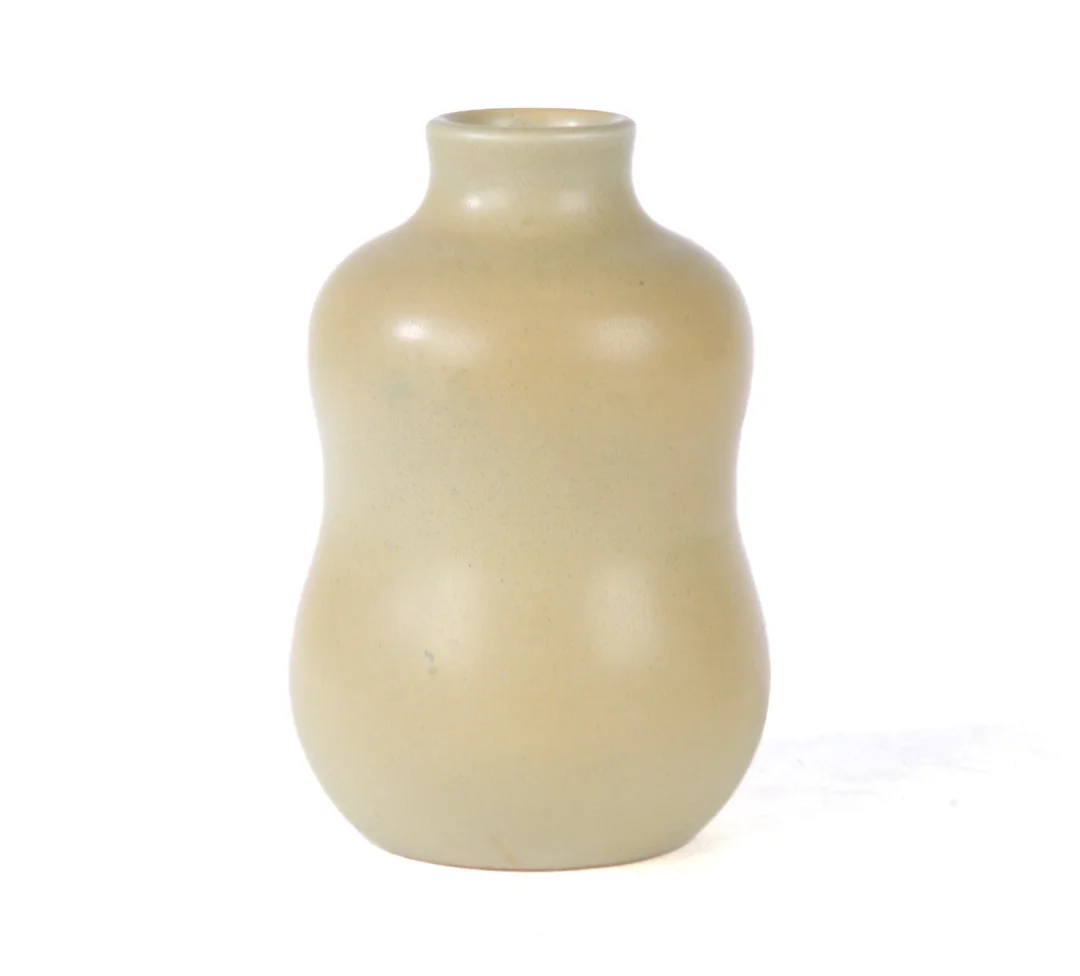 Christian Poulsen for Bing & Grondahl. Gourd-shaped vase of glazed stoneware — Glass, porcelain and ceramics/Vases, bowls, dishes — Lauritz