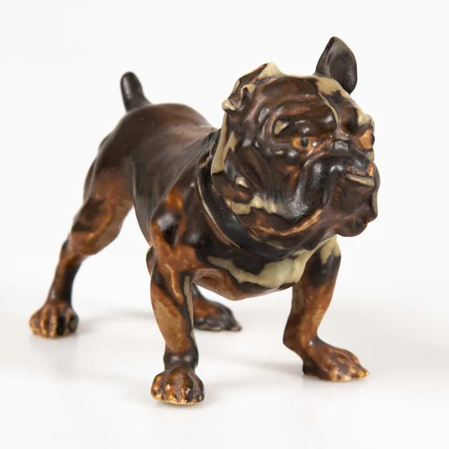 JENS PETER DAHL JENSEN. För Bing & Gröndahl Bulldog, stengods, danmark.