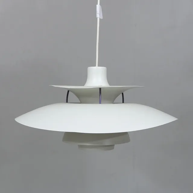 POUL HENNINGSEN. Taklampa, "PH-5", Louis Poulsen, Danmark, höjd ca. 25 cm.