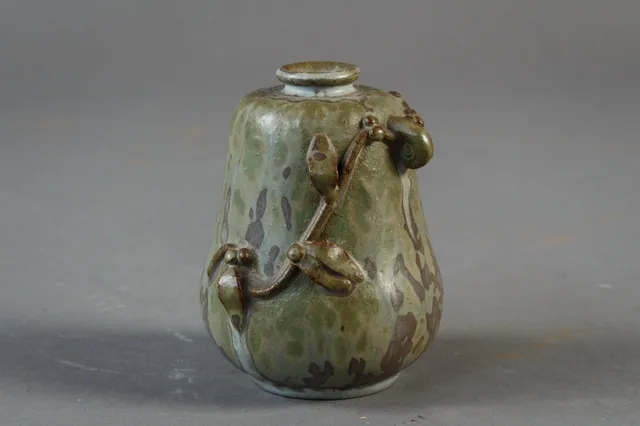 Arne Bang. Vase af stentøj