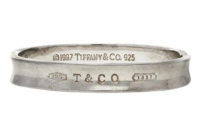 TIFFANY & CO. Bangle bracelet.