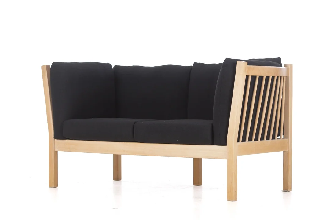 Andreas Hansen for Brdr. Andersen. Freestanding two-seater slatted sofa, beech — Furniture/Lounge suites, sofas — Lauritz
