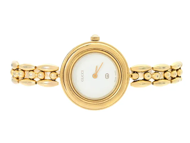 GUCCI, damur, 26 mm, Serie nr. 0123736, Boett nr. 1200/1100-L, doublé, quartz, mineralglas, 6 st. utbytbara ringar, integrerad originallänk, cert, december 1990, box (ej komplett).