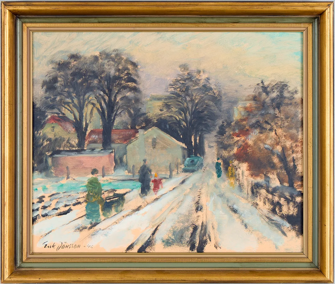 ERIK JÖNSSON. Gatuvy med figurer. — Paintings — Uppsala Auktionskammare