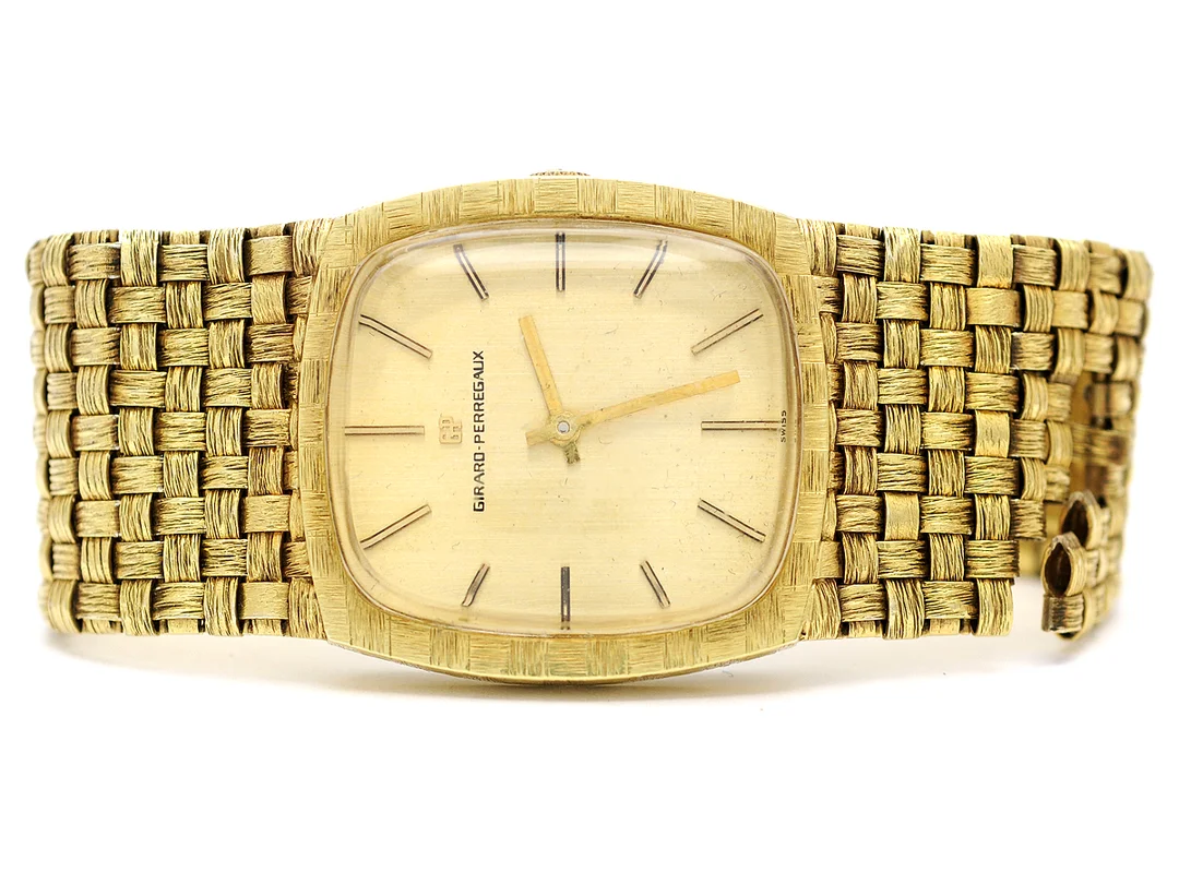 GIRARD PERREGAUX, herrur, 32 x 35 mm, Cal 091-759, Boett nr. 1113, doublé (20 micron), manuell, plexiglas, skadad urtavla, integrerad länk (defekt), ca 1970. — Klockor/Girard-Perregaux — Kaplans