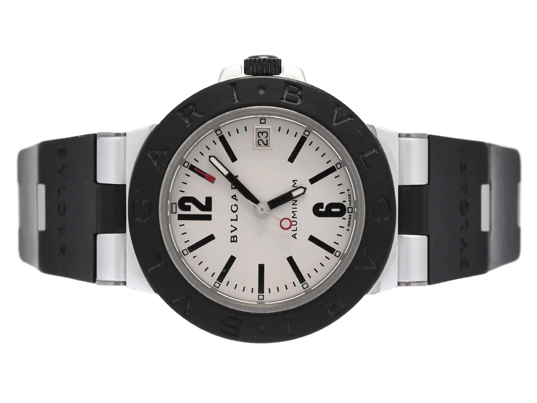 BVLGARI, Aluminium, Cal 220 TEEM, Verk nr. 177641, Ref nr. AL 38 TA, Serie nr. M 104249, herrur, 38 mm, aluminium/gummi, automatisk, safirglas, datum, integrerat gummiband, originalspänne i aluminium, ca 2004, box. — Klockor/Bvlgari — Kaplans
