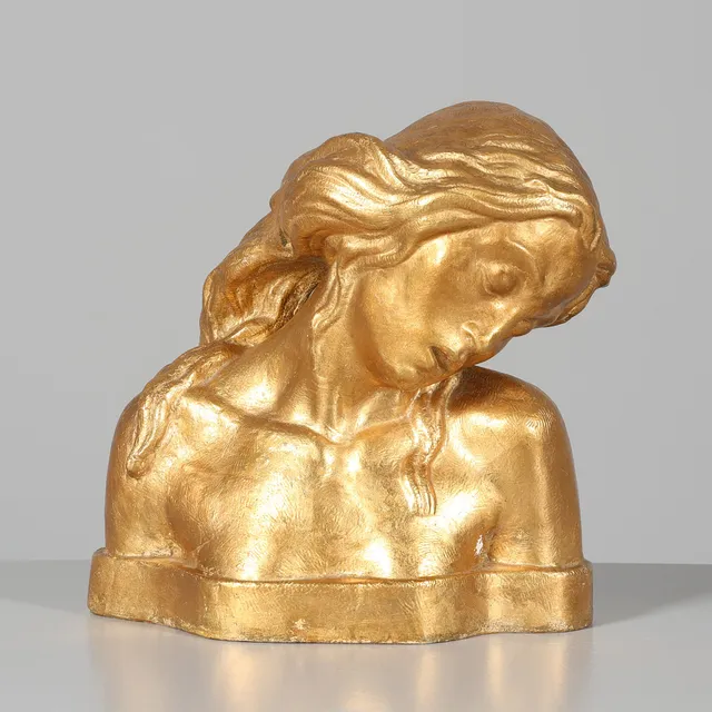 JOHN LUNDQVIST. SKULPTUR, förgylld gips, signerad samt daterad 1928.