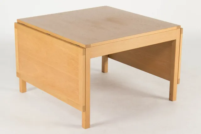 Børge Mogensen for Fredericia Chair Factory. Coffee table model 5362