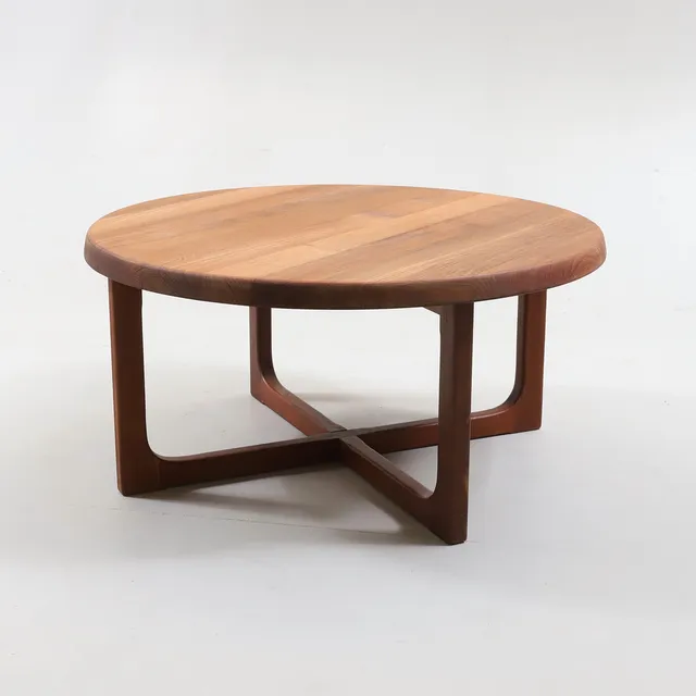 NIELS BACH. Soffbord, massiv teak, Danmark, 1960-tal.